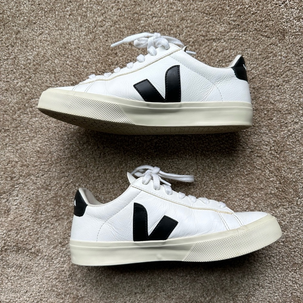 Veja Campo Women’s Shoes Size 7 US / 38 Euro
